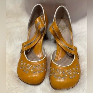 John Fluevogs - Golden Rod Mary Jane’s